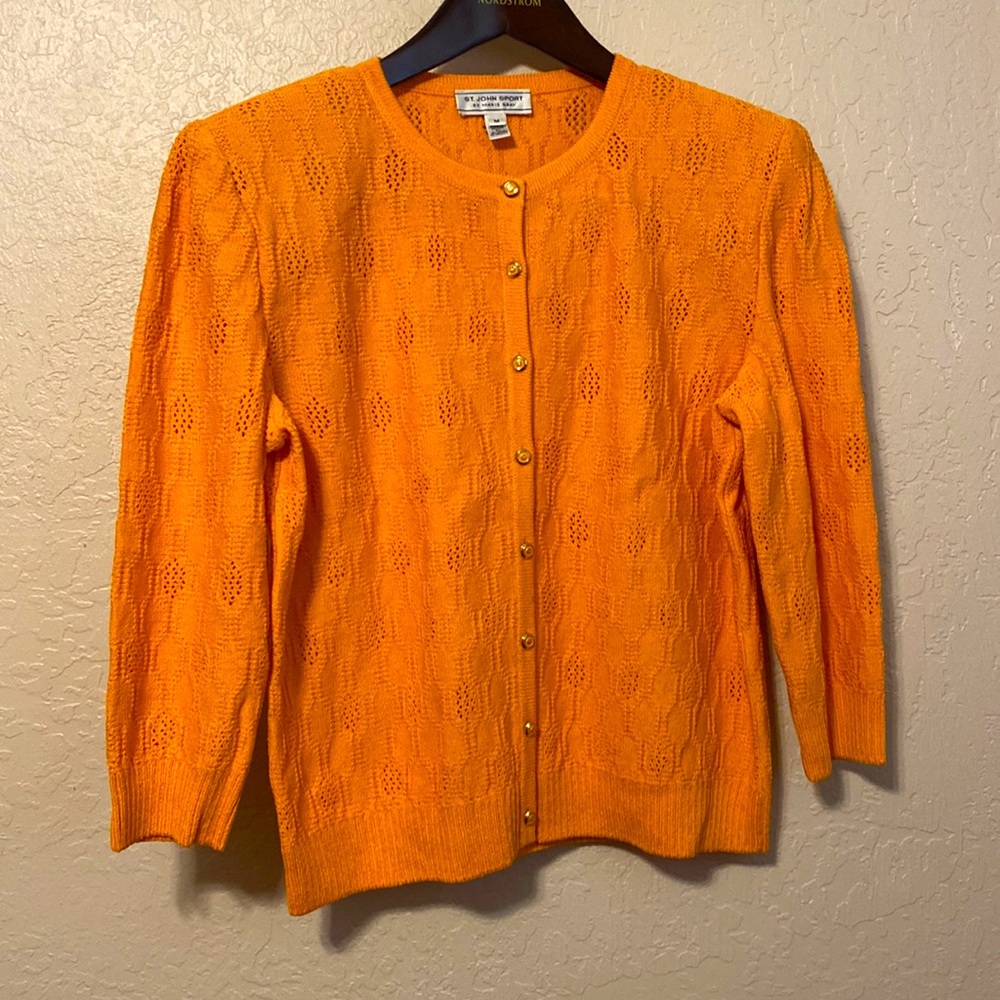 ST JOHN SPORT 3/4 sleeve cardigan size medium